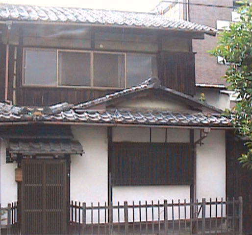 左京区岡崎の仕舞屋・外観・左京区にはほんの一部しか京町家は存在しません。このお家は、その貴重な1軒です。